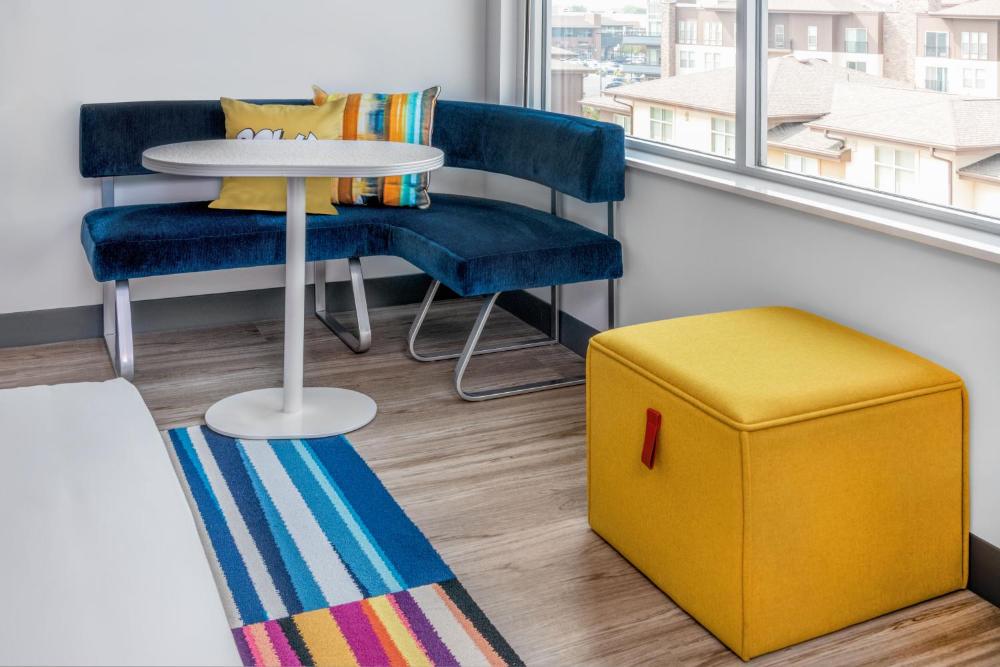 Aloft, Guest room, 1 King interior